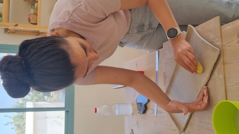 התנועה שבחומר-סטודיו לקרמיקה