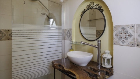 הררי קדם ומגד שמיים